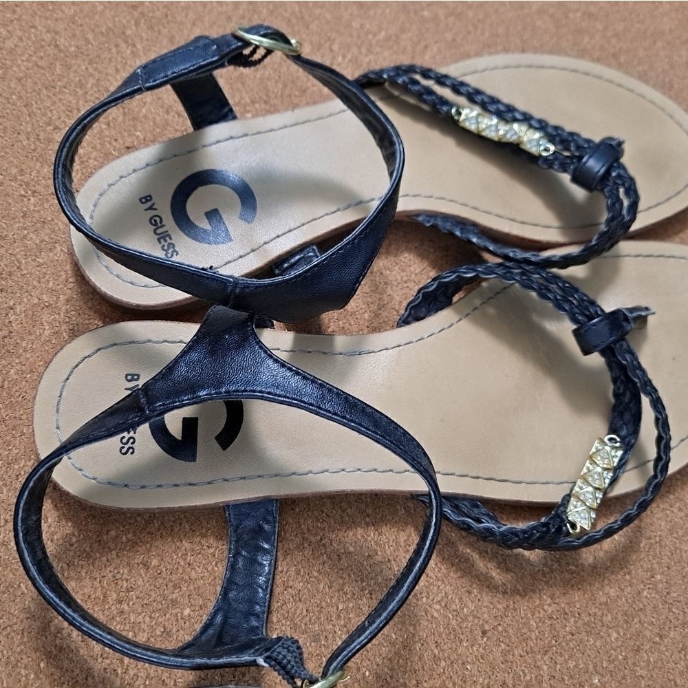 G by GUESS Thong Sandals Black 7 - Picture 3 of 6